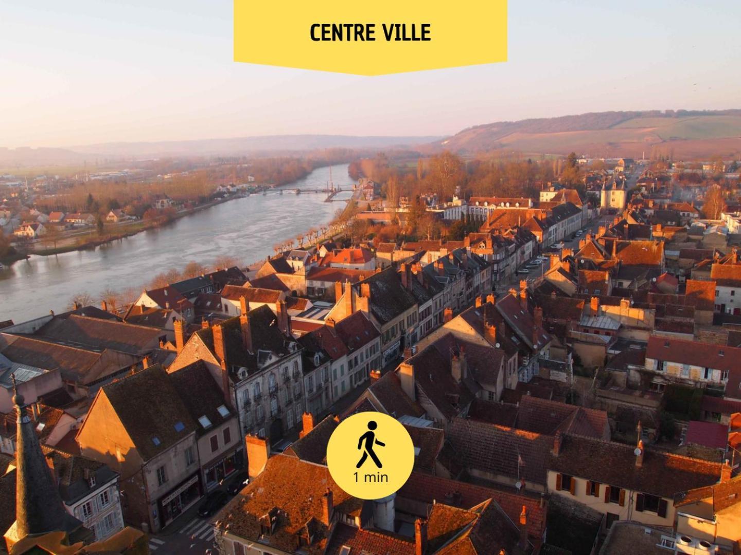 L'Expedition - Best Keys - Experience Unique - Deco Immersive - Lit Queen Size & Canape Convertible - Centre Ville - Netflix & Wifi Illimite - Check-In Autonome - Parking Gratuit Villeneuve-sur-Yonne Kültér fotó
